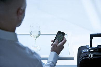 前《极乐迪斯科》开发者首款新作调整游戏设定